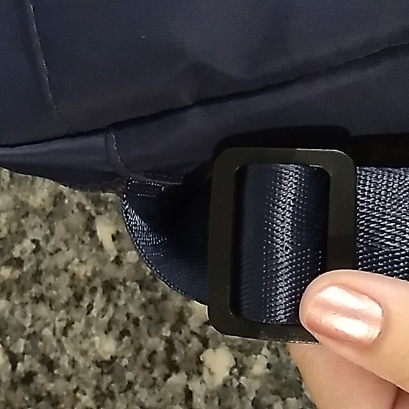 NAUTICA Net Detail Crossbody Bag - Picture 8 of 12